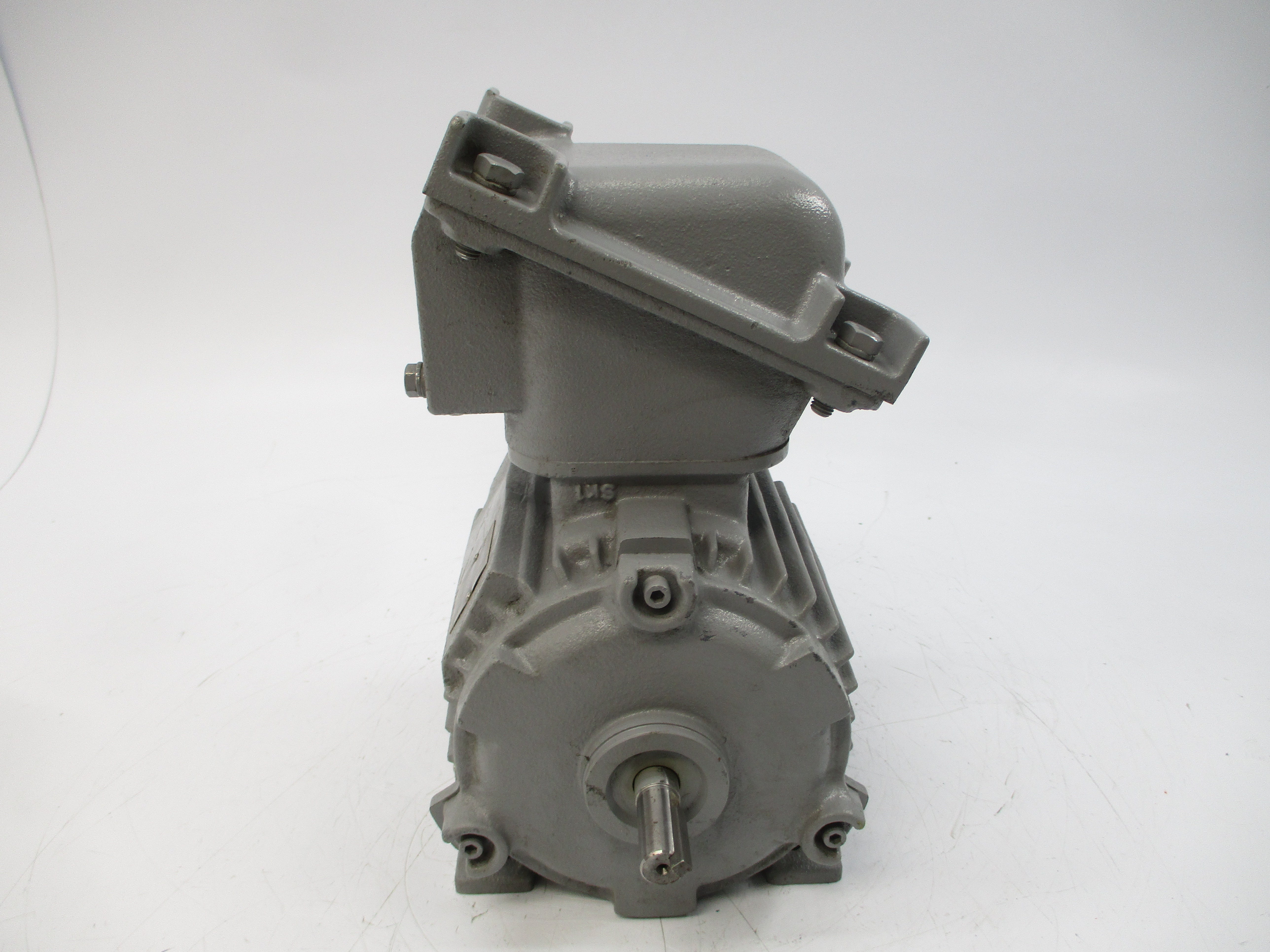 MITSUBISHI JEC-2137-2000 XE-NE 200/220V 1.04/1.0/0.96A NSNP