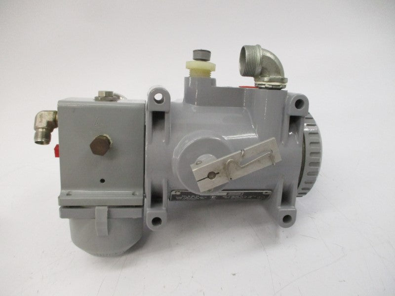 DRESSER 055000-481-888 30VDC 100PSI NSNP