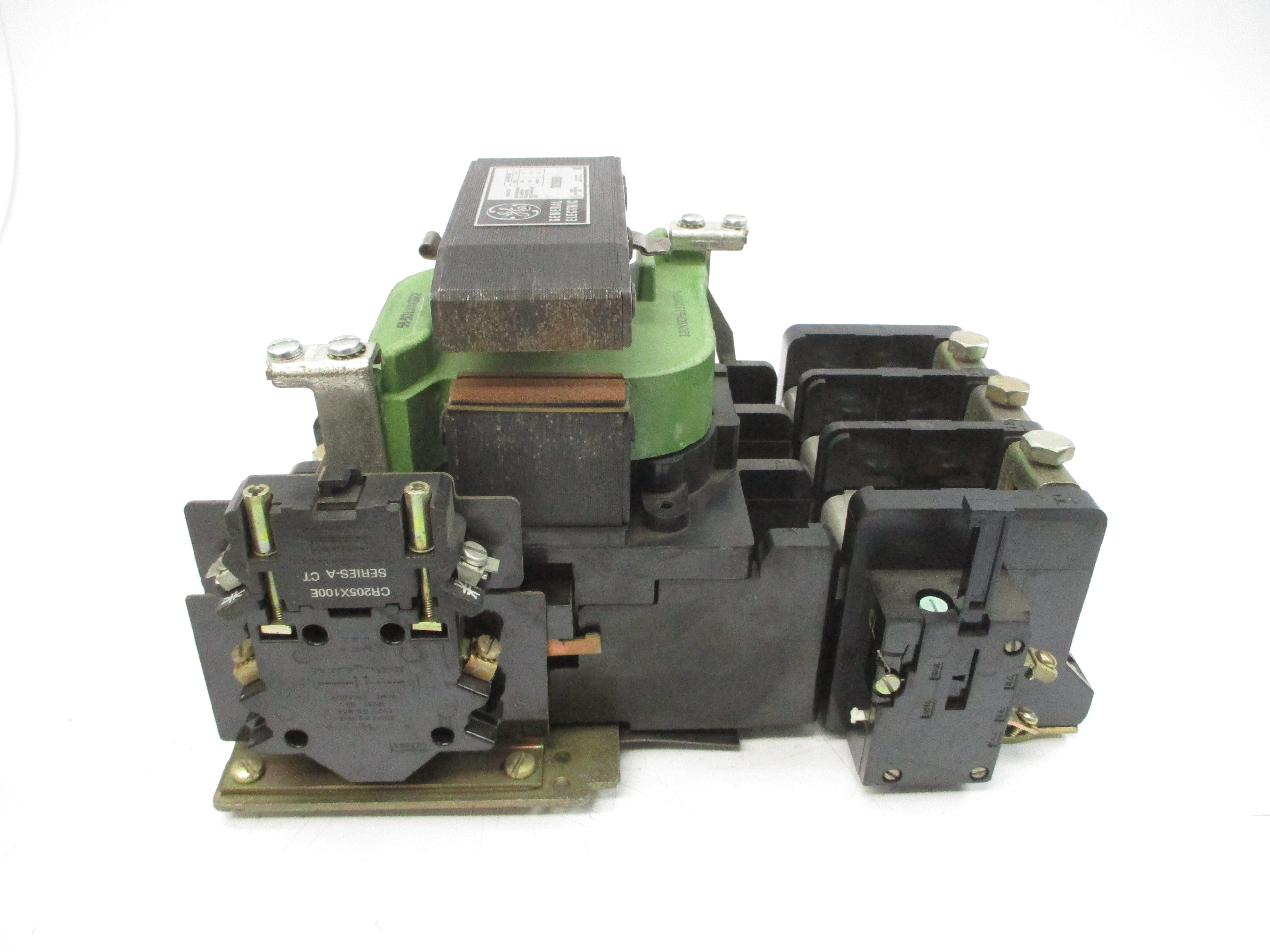 GENERAL ELECTRIC CR206E000AHA 110/120V 90A UNMP