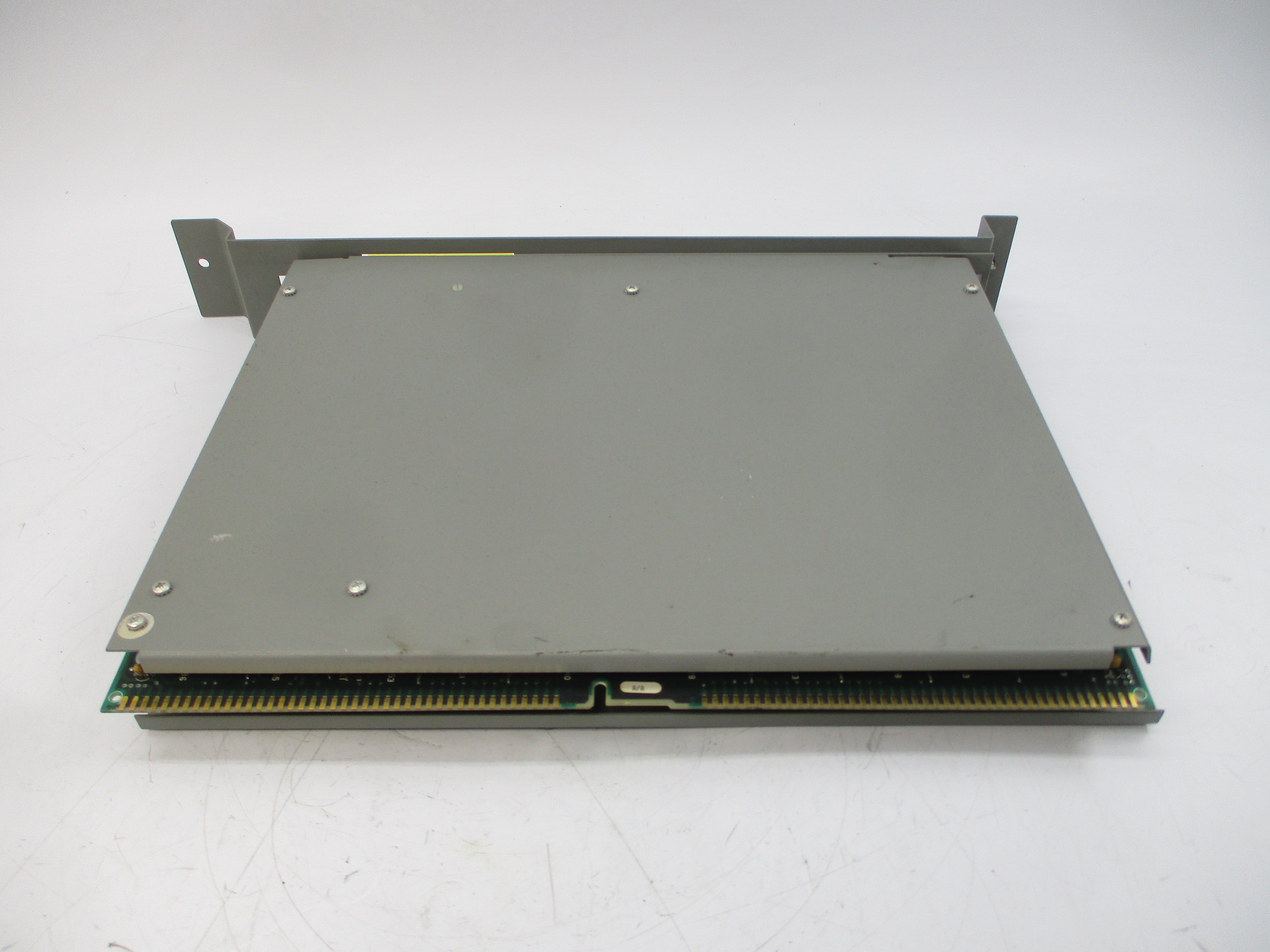 ALLEN BRADLEY 1775-MS8 15VDC 2.6A UNMP