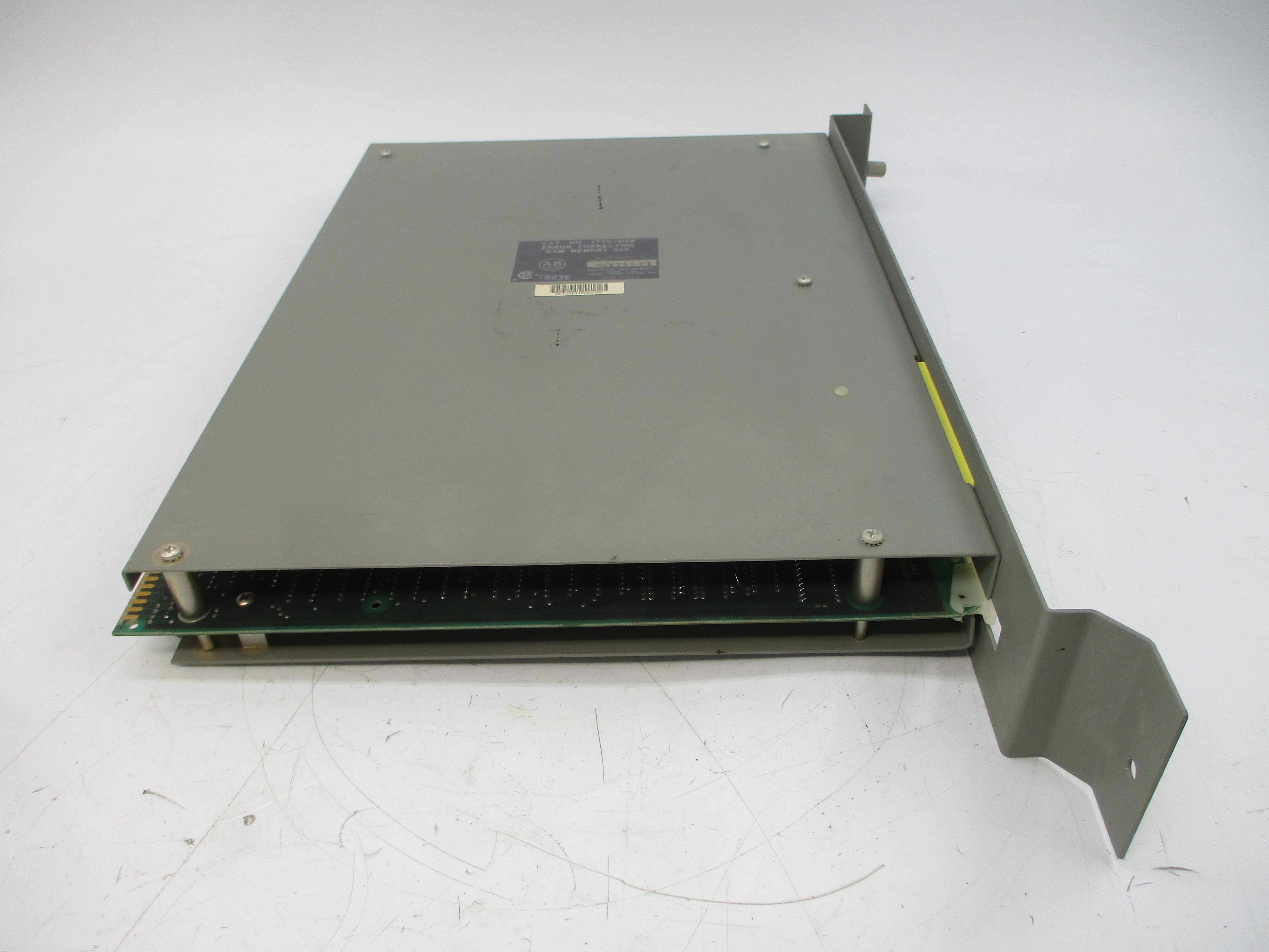 ALLEN BRADLEY 1775-MS8 15VDC 2.6A UNMP