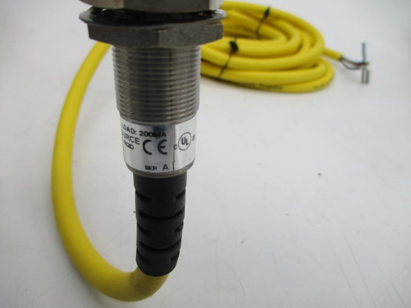 ALLEN BRADLEY 871TM-DX15 SER. A 10-30VDC (BR/WH) NSMP