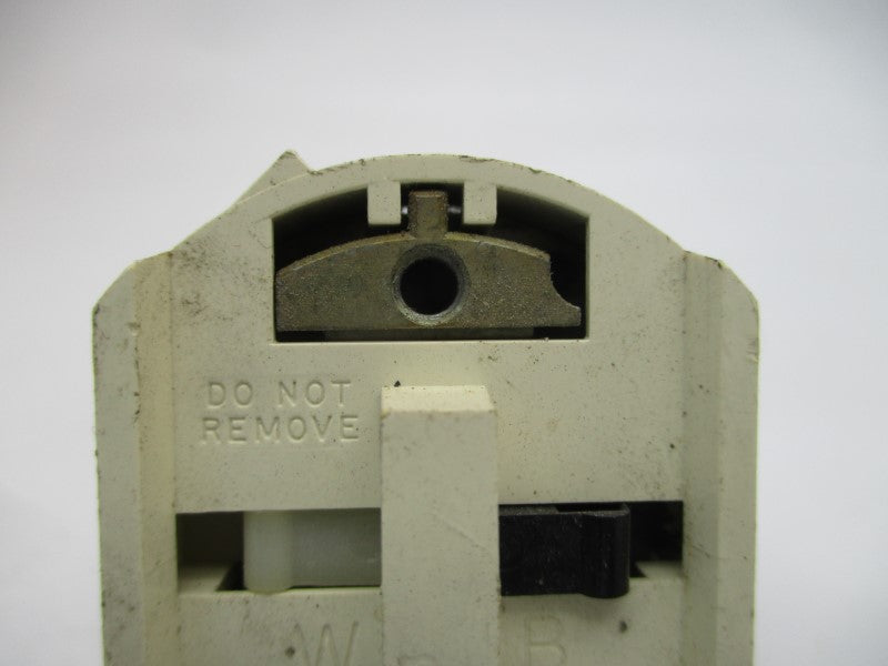 ALLEN BRADLEY 800T-N2KF4 SER. N UNMP