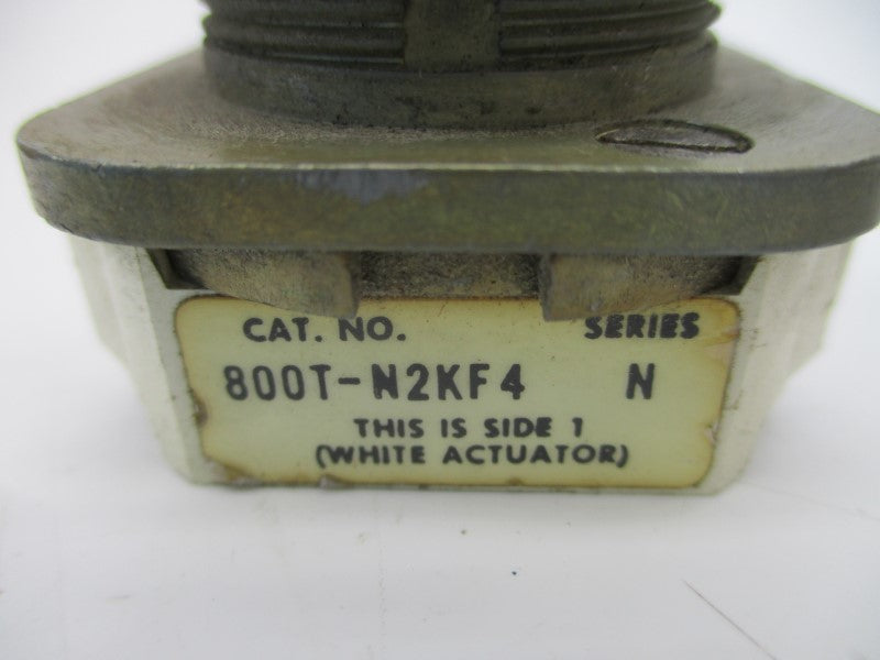 ALLEN BRADLEY 800T-N2KF4 SER. N UNMP