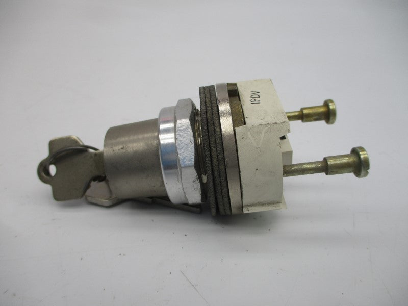 ALLEN BRADLEY 800T-H32 SER. T UNMP