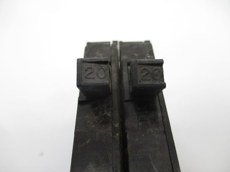 CROUSE HINDS MM220 120/240VAC 20A UNMP
