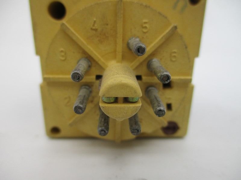 CROUZET 88.226.510 120-240VAC 8A 6S-12M UNMP