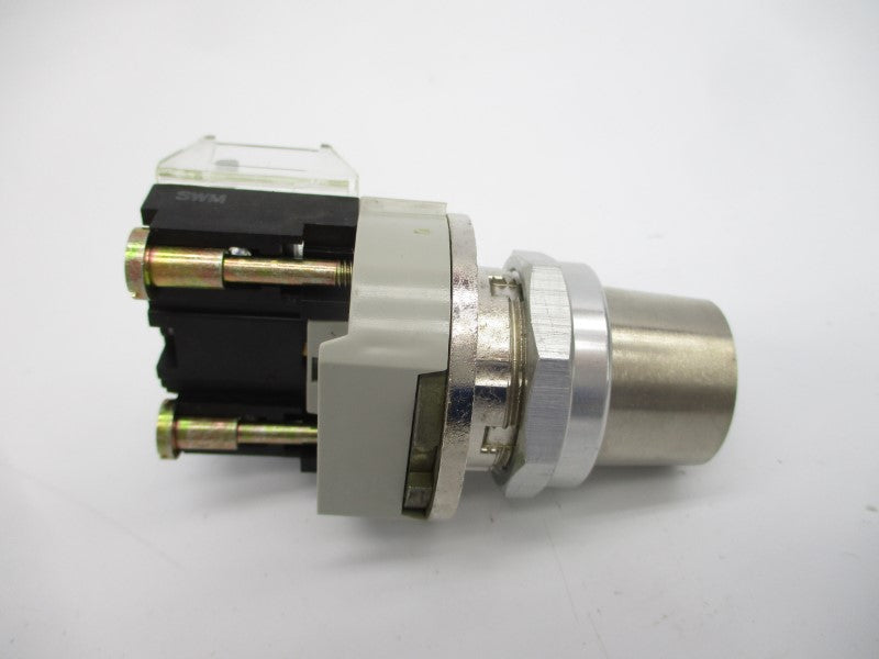 ALLEN BRADLEY 800T-H33 SER. T (NO KEY) NSNP