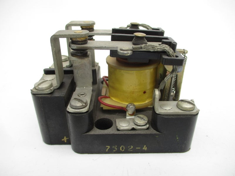DAYTON ELECTRIC 5X847 115VAC 25A UNMP