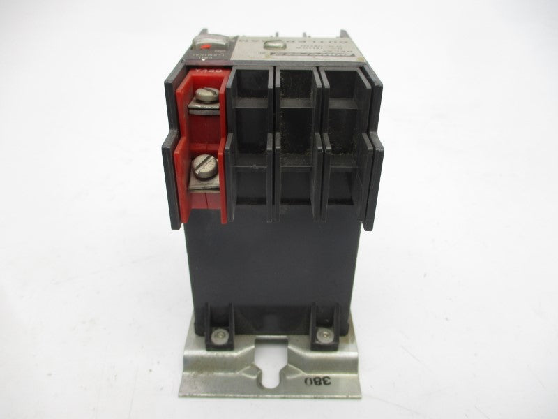 CUTLER HAMMER D40RB SER. A2 120V 15A UNMP