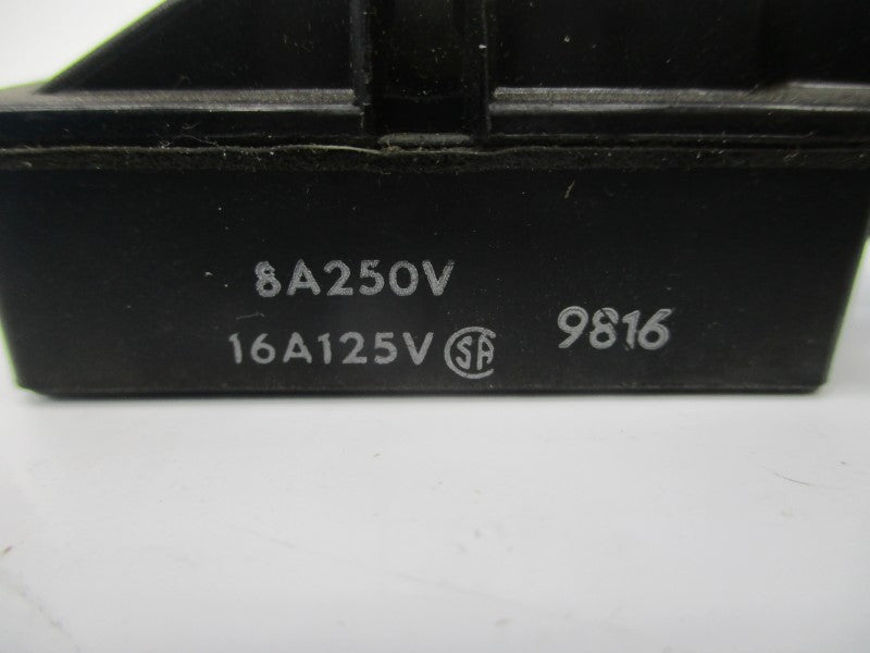 CUTLER HAMMER 9816 125/250V 16A NSNP
