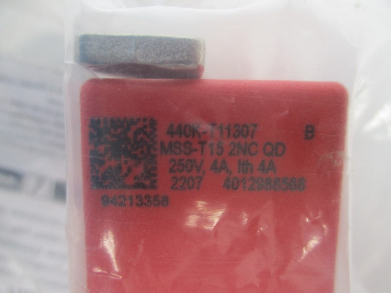 ALLEN BRADLEY 440K-T11307 SER. B 250V 4A NSMP