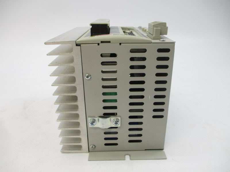 ALLEN BRADLEY 2098-DSD-010X-DN SER. A 120/240VAC 9A UNMP