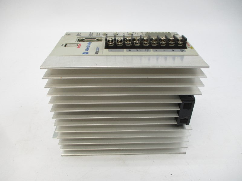 ALLEN BRADLEY 2098-DSD-020X-DN SER. B F/W V1.41 120/240VAC 18A UNMP