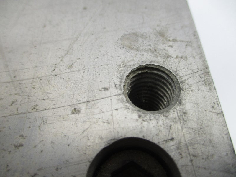 CAMCO 387P2H28-240 UNMP
