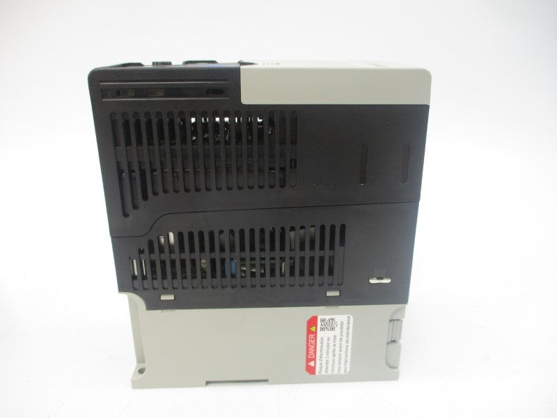 ALLEN BRADLEY 25B-D1P4N104 SER. A F/W 7.001 323-528VAC 1.0-1.9A NSMP