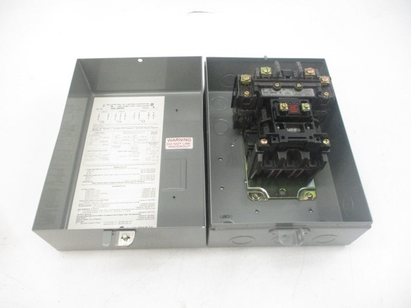 ALLEN BRADLEY 500L-BAD94 SER. B 110/115-120V 30A (BR/WH) NSMP