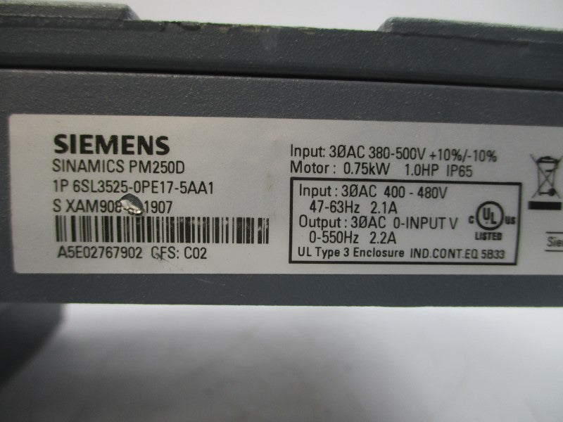 SIEMENS 6SL3525-0PE17-5AA1 380-500VAC 2.1/2.2A UNMP