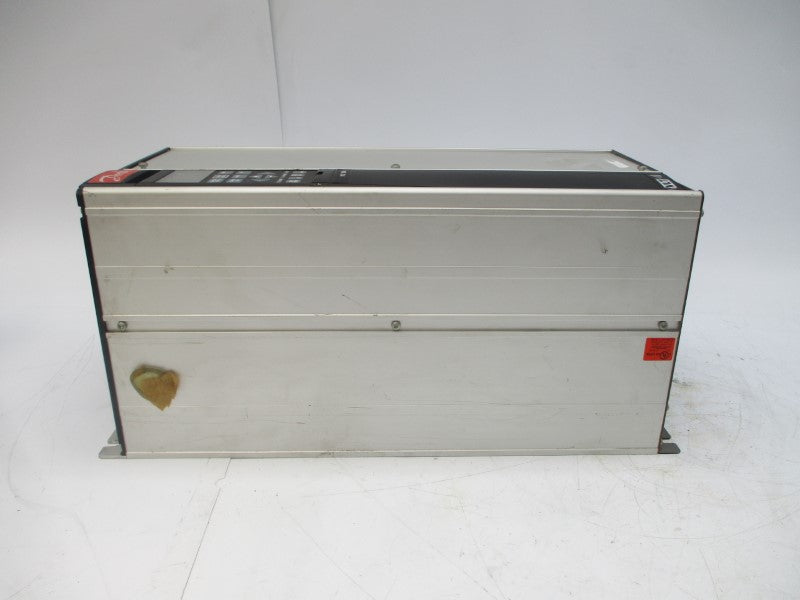 DANFOSS VLT5022PT5CN1STR0DLF00A00C0 380-500V 37.5-34A UNMP