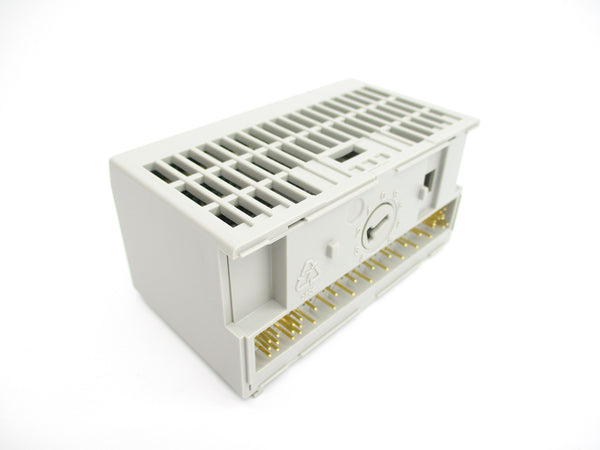 ALLEN BRADLEY 1794-OA16 SER. A 120VAC 4.0A REV. A01 NSMP