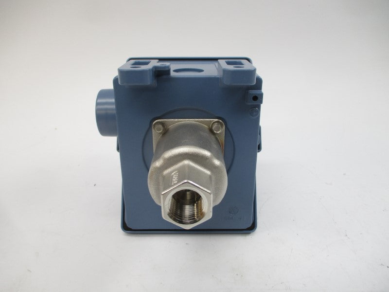 UNITED ELECTRIC J400-S137B 480VAC 15A 5PSI NSMP
