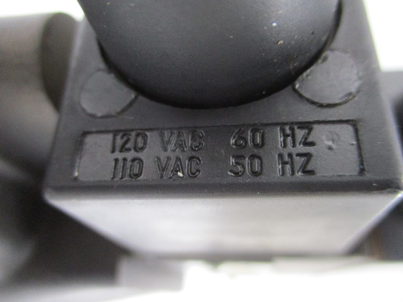 PARKER D61VW3C456Y51 110-120V .49-.58A 3000PSI UNMP