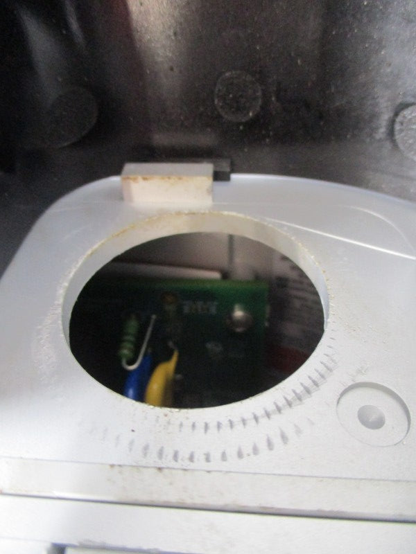 SIEMENS 8EM1312-5CF18-0FA3 208/240V 48A REV. 0.1 UNMP