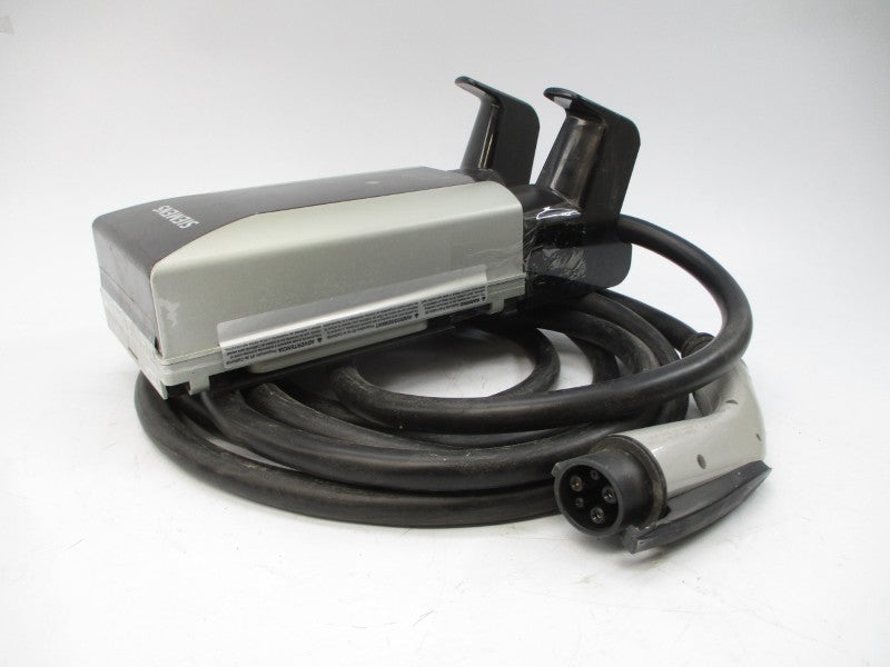 SIEMENS 8EM1310-5CF14-0GA0 208/240V 48A REV. 0.1 (AS PICTURED) UNMP