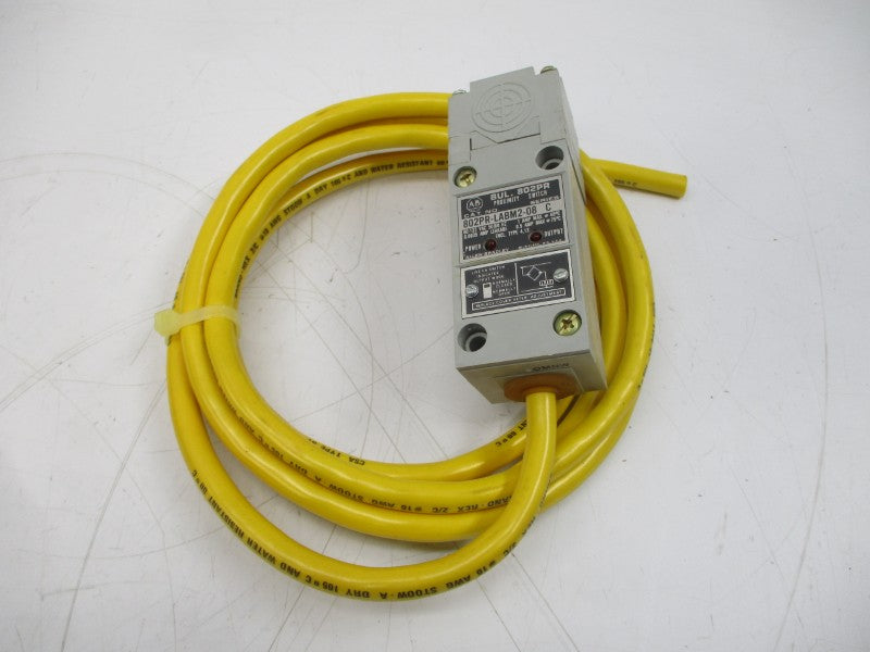 ALLEN BRADLEY 802PR-LABM2-08 SER. C 60-132VAC 1A (BR/YL) NSMP