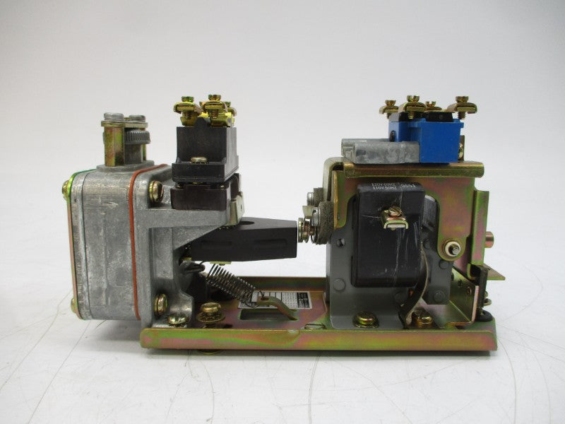 SQUARE D 9050BO2D SER. E 110/120V 15A NSMP