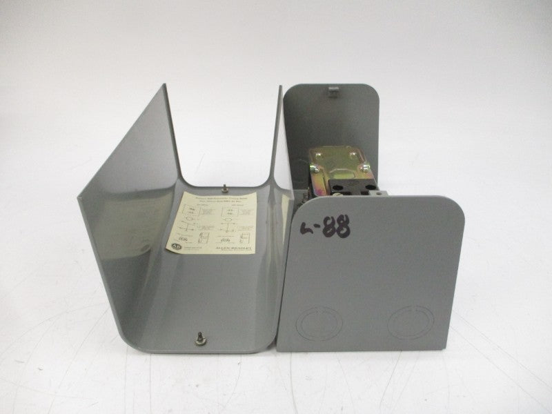 ALLEN BRADLEY 849-ZAA33 SER. B 220/240V 60A NSNP