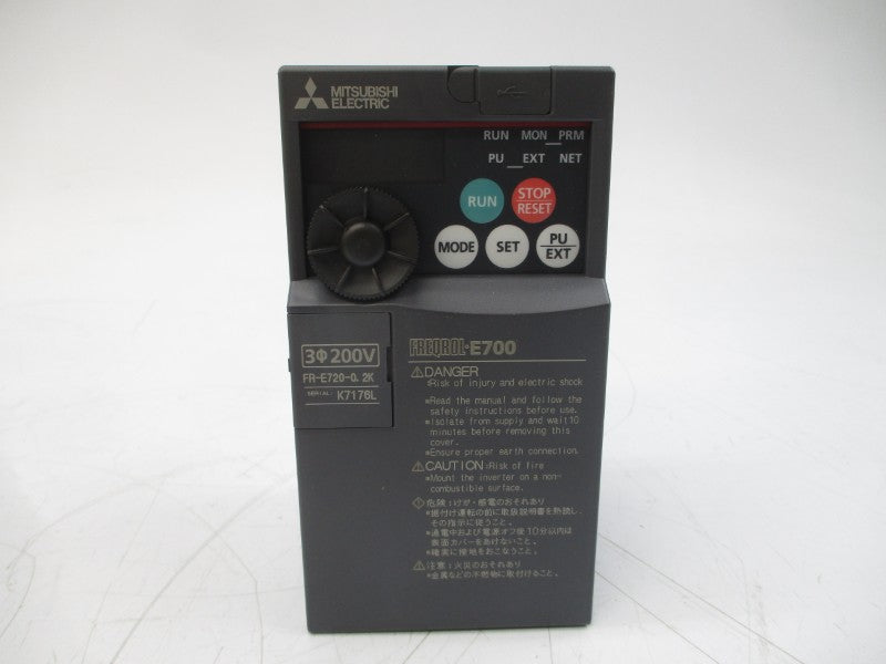 MITSUBISHI FR-E720-0.2K 200-240VAC 2.8A NSMP