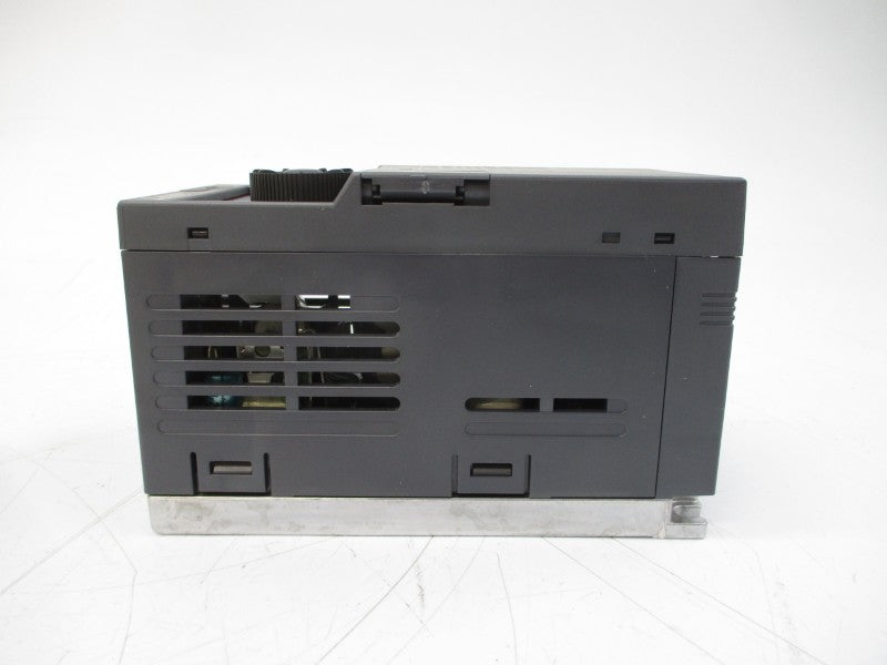 MITSUBISHI FR-E720-0.2K 200-240VAC 2.8A NSMP
