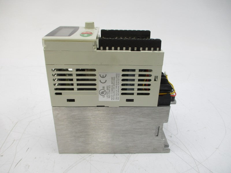 MITSUBISHI FR-E520-0.75K 200-240VAC 8.2A NSMP