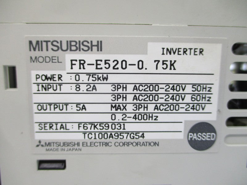 MITSUBISHI FR-E520-0.75K 200-240VAC 8.2A NSMP