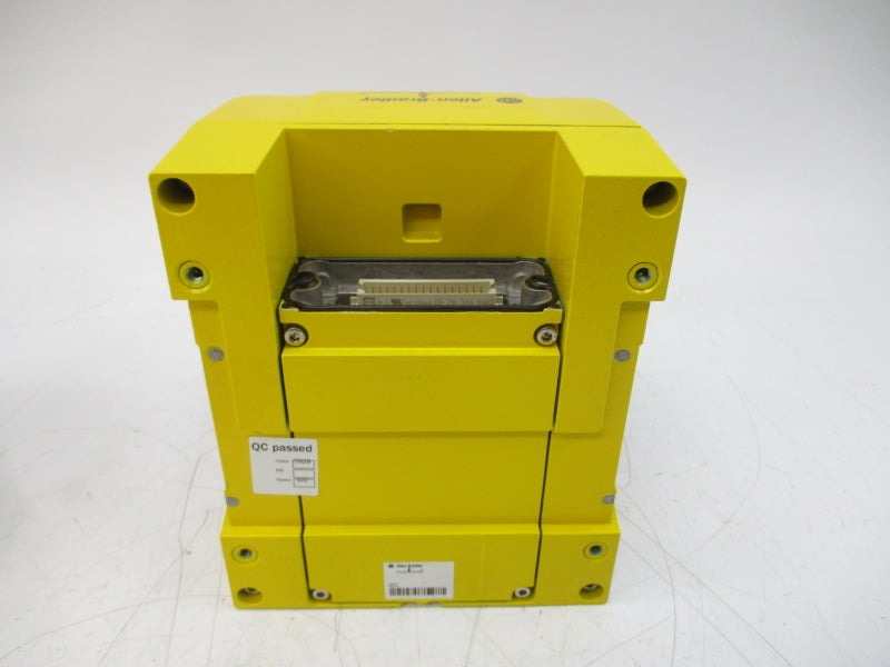 ALLEN BRADLEY 442L-SFZNMZ SER. A 24V (WH) NSMP