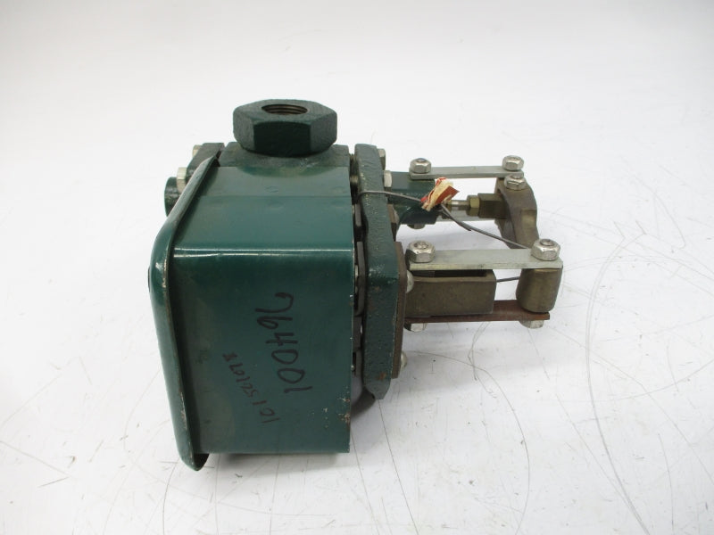 JOHNSON SV2S-200-NC-CIS-B4-126-3 120V NSNP