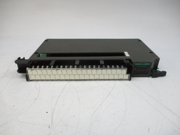ALLEN BRADLEY 1771-OQ16 SER. C 24VDC 2-4A REV. B04 UNMP