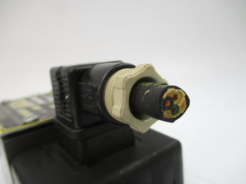PARKER D3W1BYY14 110/120V .72-.75A 3000PSI UNMP