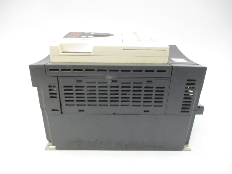 SCHNEIDER ELECTRIC ATV71HU30N4Z 380-480V 10.7A UNMP