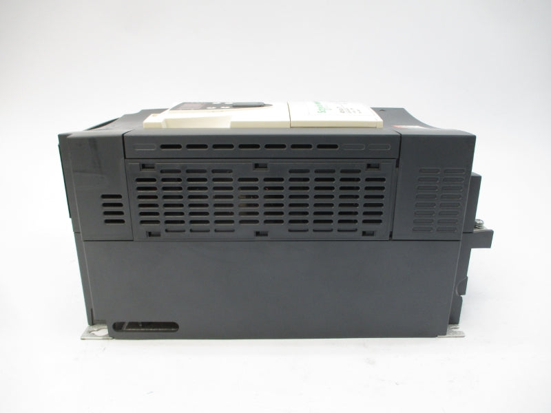 SCHNEIDER ELECTRIC ATV71HU55N4Z 380-480V 20.3A UNMP