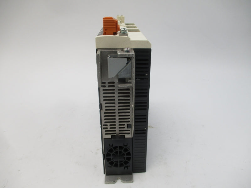 SCHNEIDER ELECTRIC LXM32MD12N4 480VAC 3.6A UNMP