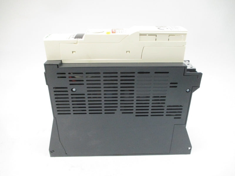 SCHNEIDER ELECTRIC ATV32HU22M2 200-240V 23.9A UNMP