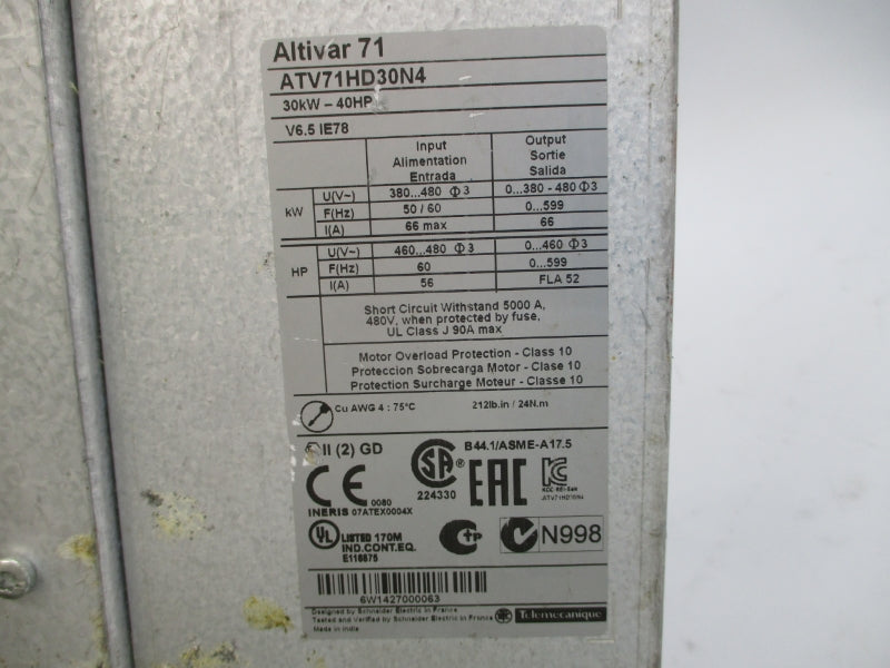 SCHNEIDER ELECTRIC ATV71HD30N4 380-480V 52A (AS PICTURED) UNMP