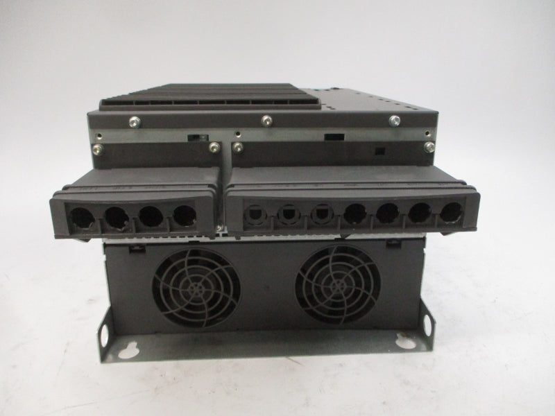 SIEMENS 6SL3210-1NE27-5UL0 380-480VAC 70A NSNP