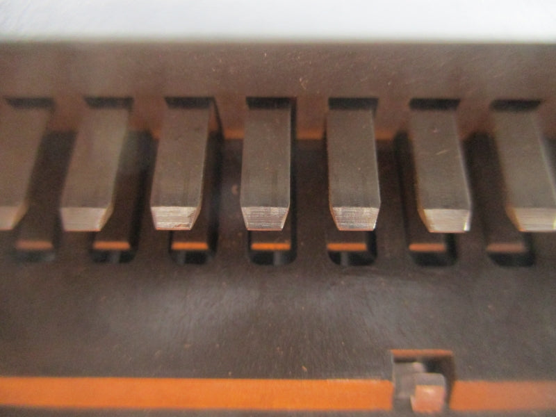 SIEMENS 6ES7422-1FH00-0AA0 120/230VAC 2A UNMP