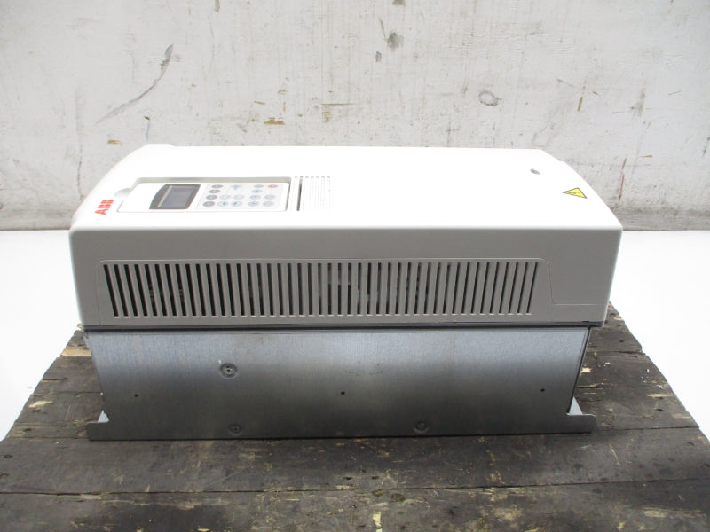 ABB ACS800-U1-0050-5+D150+P901 380-480V 63A NSNP