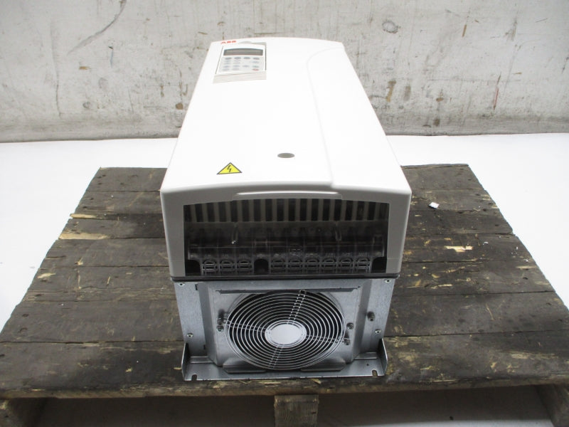 ABB ACS800-U1-0050-5+D150+P901 380-480V 63A NSNP