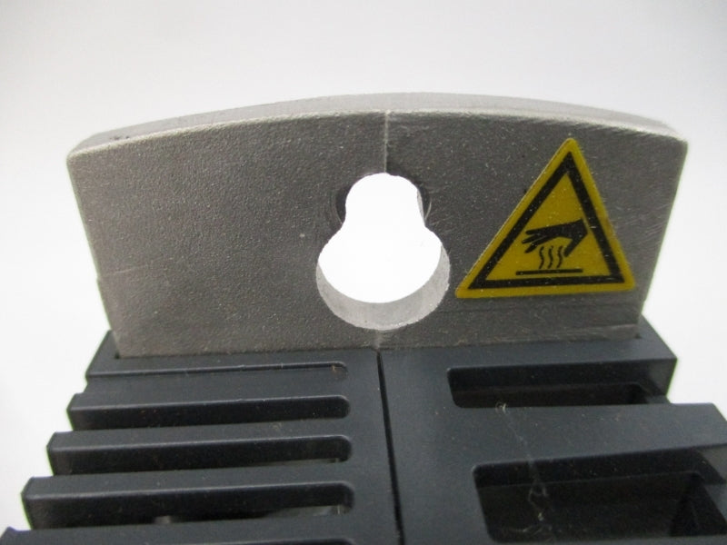 SCHNEIDER ELECTRIC LXM32AD18M2 240VAC 6A (AS PICTURED) UNMP