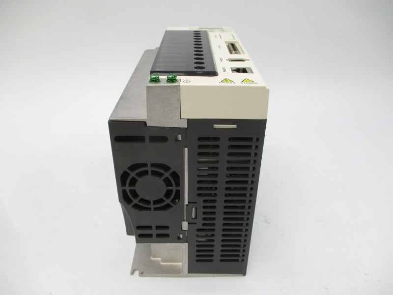 SCHNEIDER ELECTRIC LXM23DU20M3X 200/230VAC UNMP